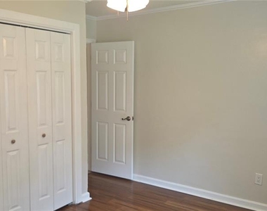 22011 Darley Place - Photo Thumbnail 34