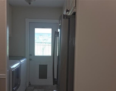 22011 Darley Place - Photo Thumbnail 18