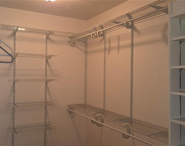 22011 Darley Place - Photo Thumbnail 20