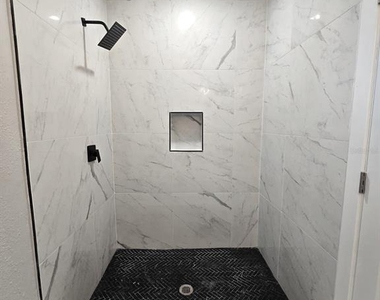 3108 Cleveland Heights Boulevard - Photo Thumbnail 9