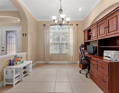 8914 30th Street E - Photo Thumbnail 5