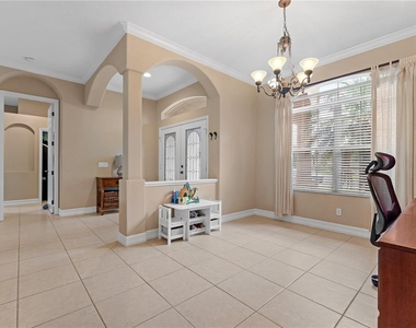 8914 30th Street E - Photo Thumbnail 6