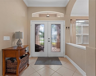 8914 30th Street E - Photo Thumbnail 4