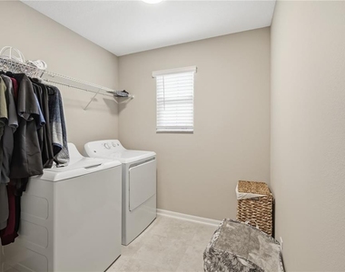 2633 Sunny Pebble Loop - Photo Thumbnail 17