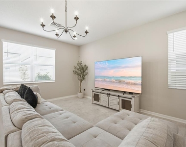 2633 Sunny Pebble Loop - Photo Thumbnail 6