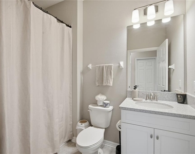 2633 Sunny Pebble Loop - Photo Thumbnail 5