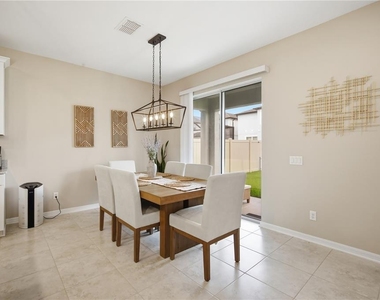 2633 Sunny Pebble Loop - Photo Thumbnail 10