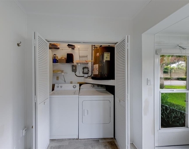 2460 Northside Drive - Photo Thumbnail 24