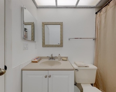 2460 Northside Drive - Photo Thumbnail 18