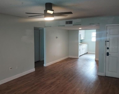 14472 Reuter Strasse Circle - Photo Thumbnail 2