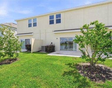 2365 Paravane Way - Photo Thumbnail 20