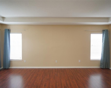 8718 Sandy Plains Drive - Photo Thumbnail 30