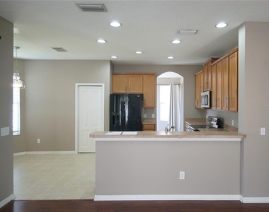 8718 Sandy Plains Drive - Photo Thumbnail 5