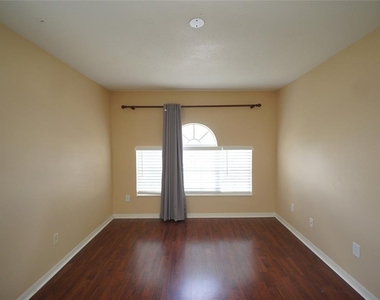 8718 Sandy Plains Drive - Photo Thumbnail 23