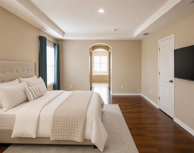 8718 Sandy Plains Drive - Photo Thumbnail 8
