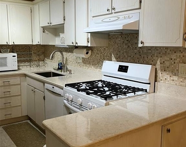 7951 58th Avenue N - Photo Thumbnail 17