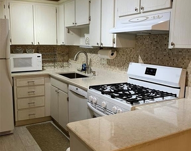 7951 58th Avenue N - Photo Thumbnail 18