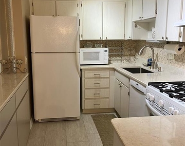 7951 58th Avenue N - Photo Thumbnail 19