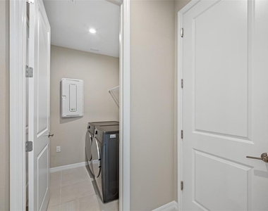 2788 Leafwing Court - Photo Thumbnail 8