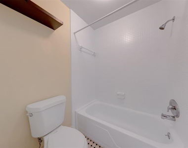 8301 Bardmoor Boulevard - Photo Thumbnail 14
