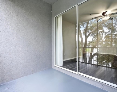5511 Legacy Crescent Place - Photo Thumbnail 23