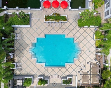 5511 Legacy Crescent Place - Photo Thumbnail 28