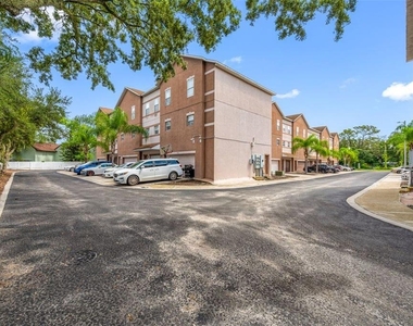 5721 Las Ventanas Drive - Photo Thumbnail 11
