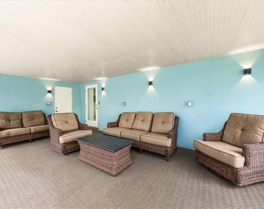 1019 Mandalay Avenue - Photo Thumbnail 35