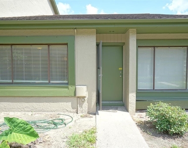 7802 Amberlea Court - Photo Thumbnail 14