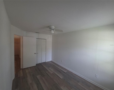8413 Barrett Place - Photo Thumbnail 18
