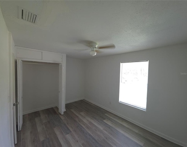 8413 Barrett Place - Photo Thumbnail 12