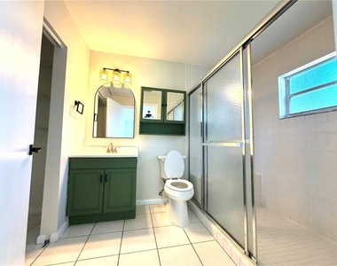 2119 W Henry Avenue - Photo Thumbnail 8