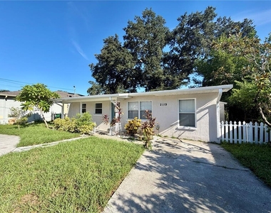 2119 W Henry Avenue - Photo Thumbnail 1