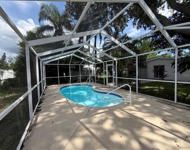 2119 W Henry Avenue - Photo Thumbnail 16