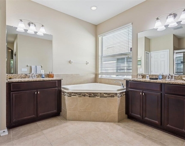 10112 Caraway Spice Avenue - Photo Thumbnail 18