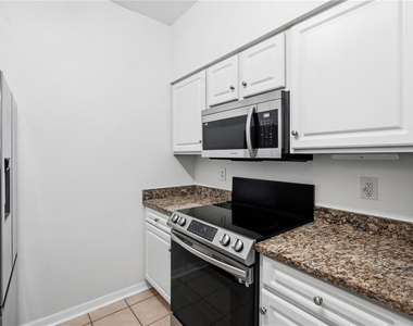 1910 E Palm Avenue - Photo Thumbnail 11
