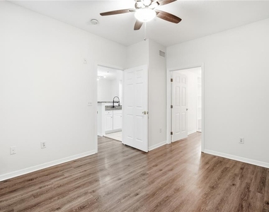 1910 E Palm Avenue - Photo Thumbnail 14