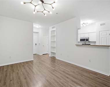 1910 E Palm Avenue - Photo Thumbnail 7