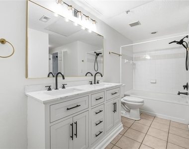 1910 E Palm Avenue - Photo Thumbnail 18
