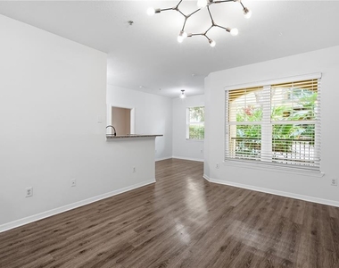 1910 E Palm Avenue - Photo Thumbnail 5