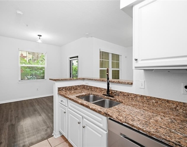 1910 E Palm Avenue - Photo Thumbnail 12