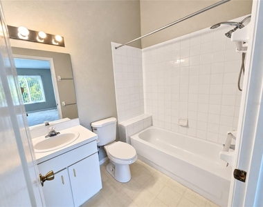 30021 Playa Del Rey Lane - Photo Thumbnail 7