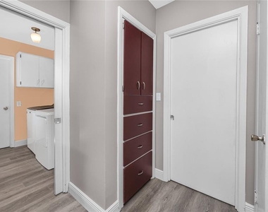 3747 Shady Bluffs Drive - Photo Thumbnail 13