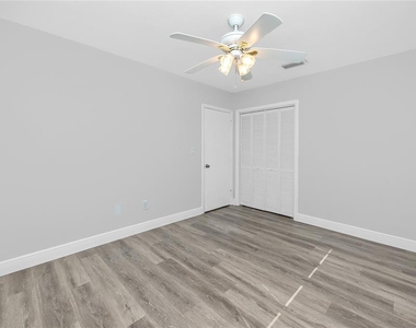 3747 Shady Bluffs Drive - Photo Thumbnail 26