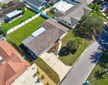 3747 Shady Bluffs Drive - Photo Thumbnail 36