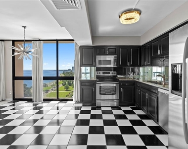 3301 Bayshore Boulevard - Photo Thumbnail 23