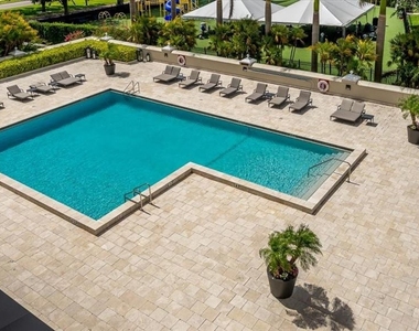 3301 Bayshore Boulevard - Photo Thumbnail 7