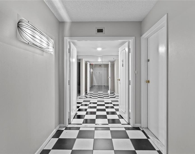 3301 Bayshore Boulevard - Photo Thumbnail 3
