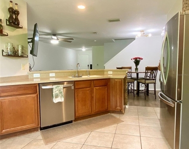 1529 Water Terrace Ln - Photo Thumbnail 2