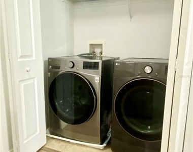 1529 Water Terrace Ln - Photo Thumbnail 11
